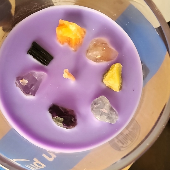 Chakra Scented Candle - Picture 2 of 4